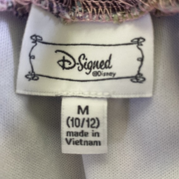 Disney skirt. - Picture 4 of 6